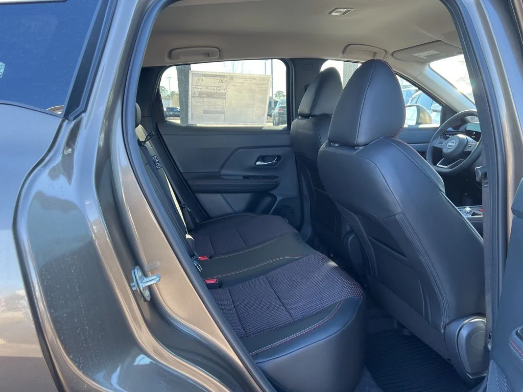 New 2025 Canyon Bronze Metallic Nissan SR image 16