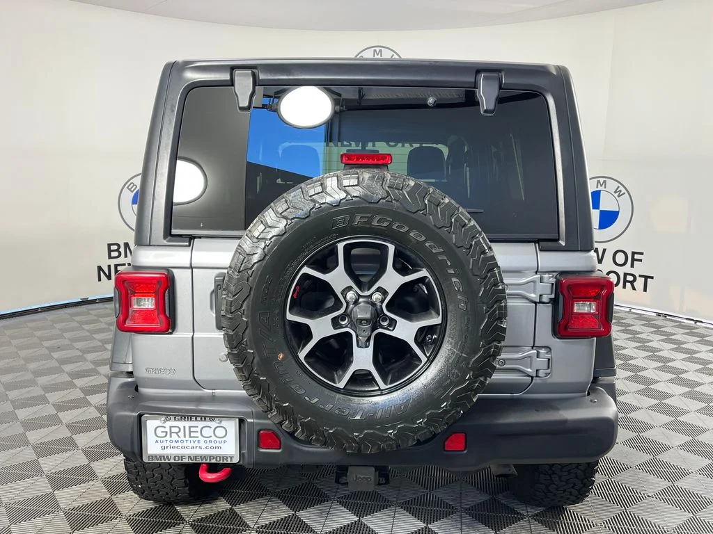 Used 2018 Silver Jeep Unlimited Rubicon image 12