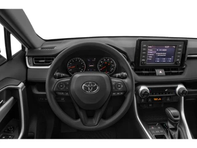 Used 2021 Silver Toyota XLE image 8