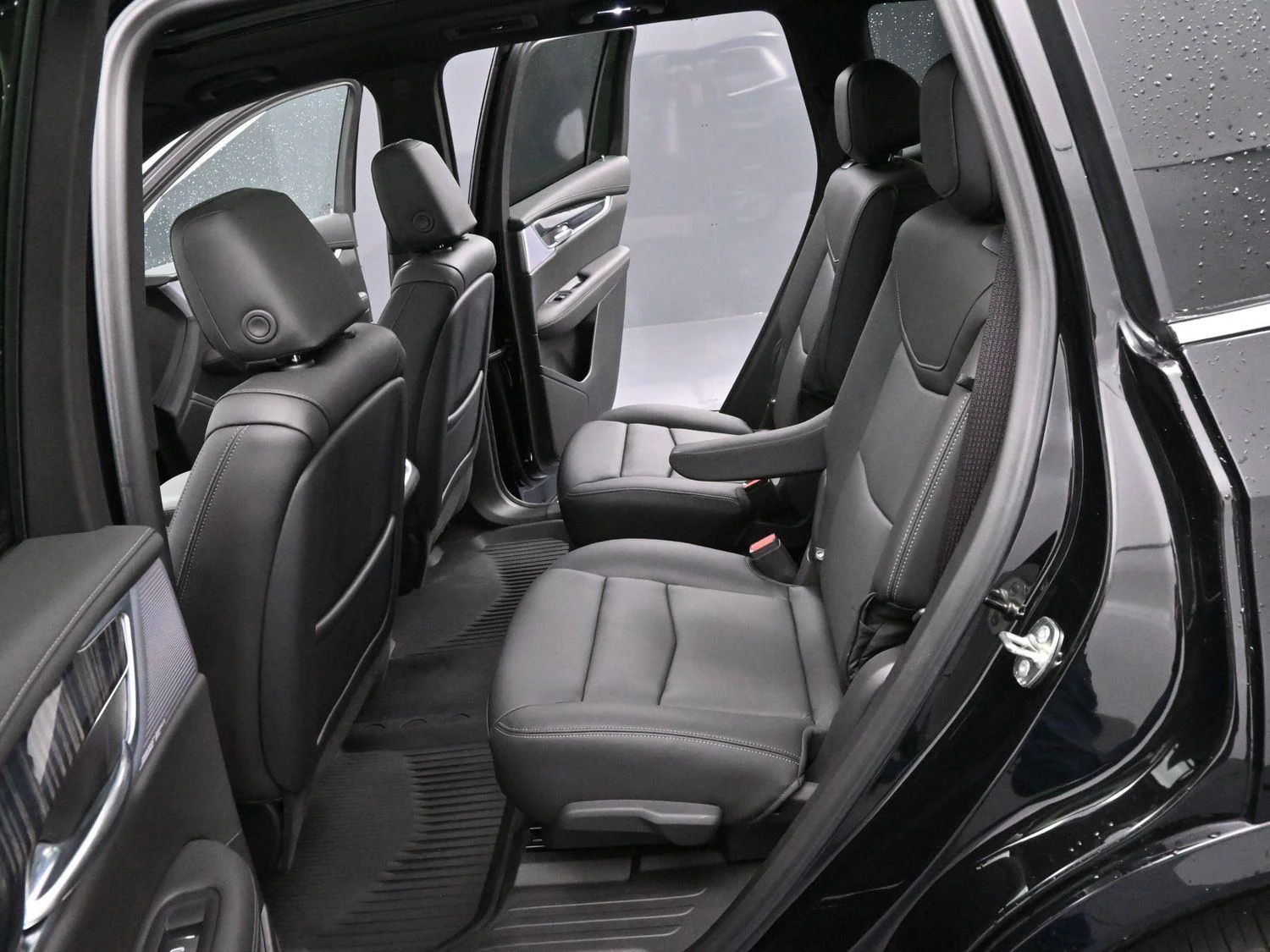 Used 2024 Stellar Black Metallic Cadillac Premium Luxury image 30