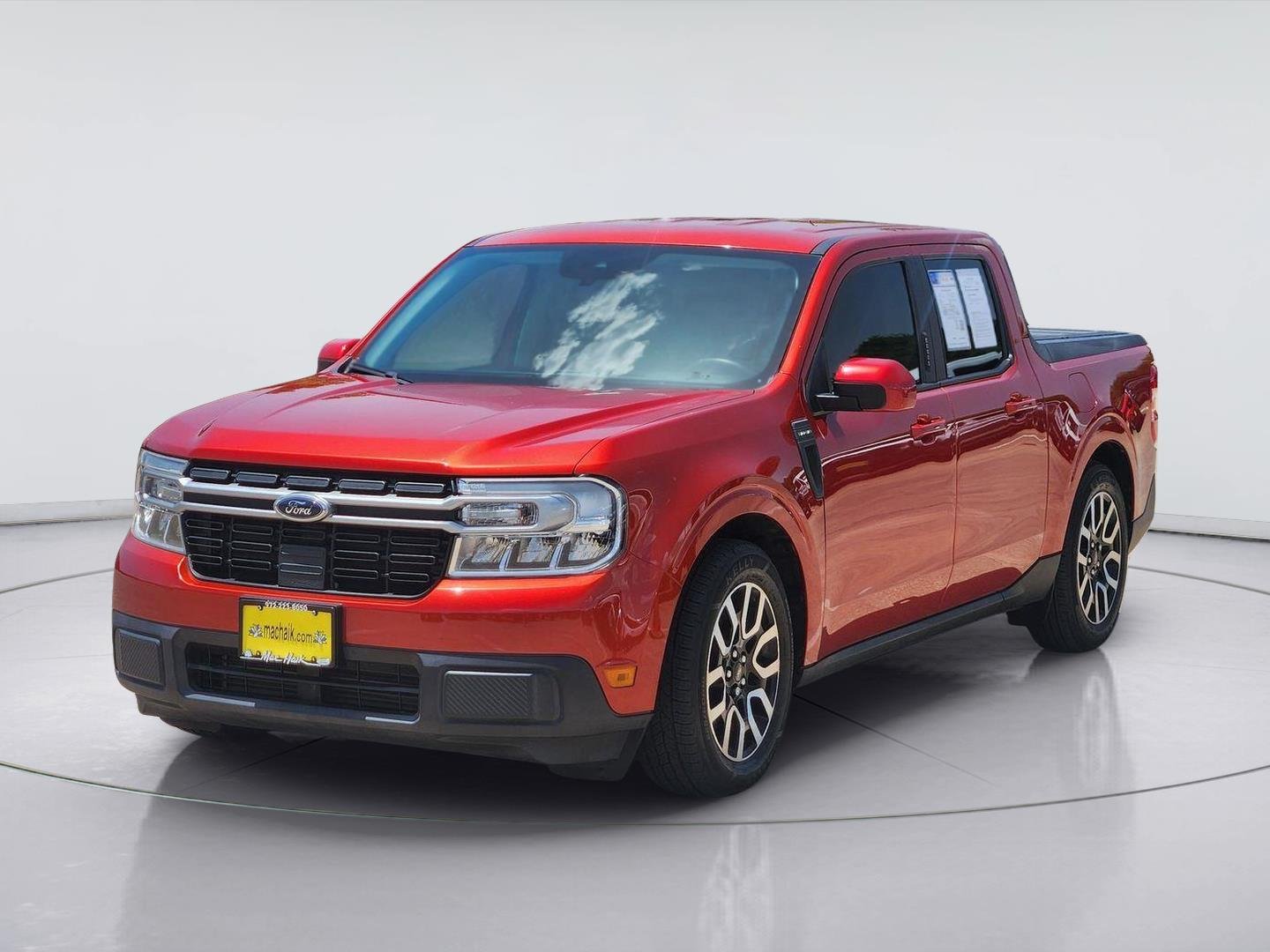 Used 2022 Hot Pepper Red Metallic Tinted Clearcoat Ford LARIAT image 3