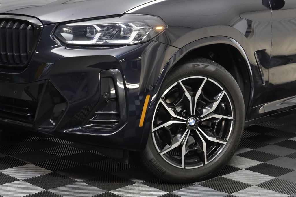Certified Used 2024 Carbon Black Metallic BMW xDrive30i image 3