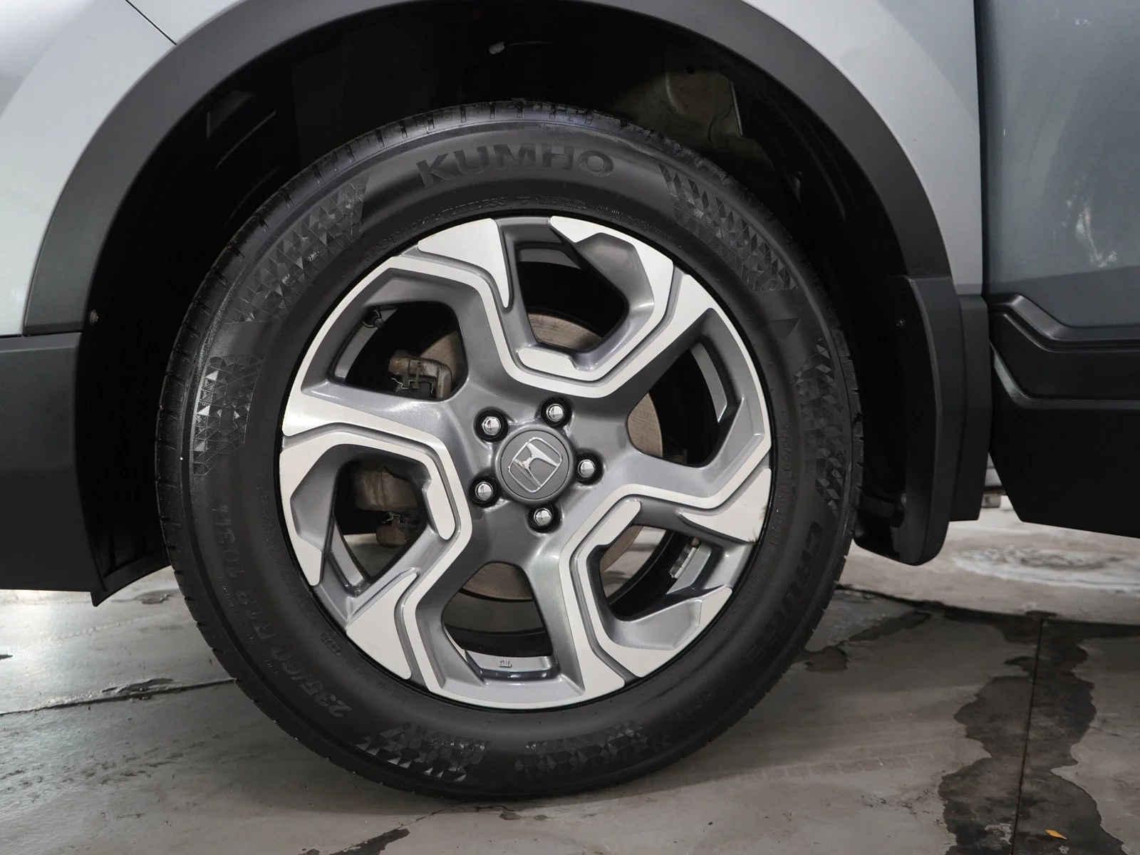 Used 2019  Honda EX AWD image 29