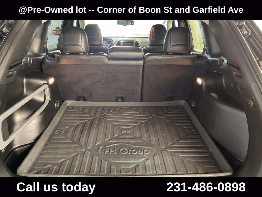 Used 2017 Black Jeep Limited image 26