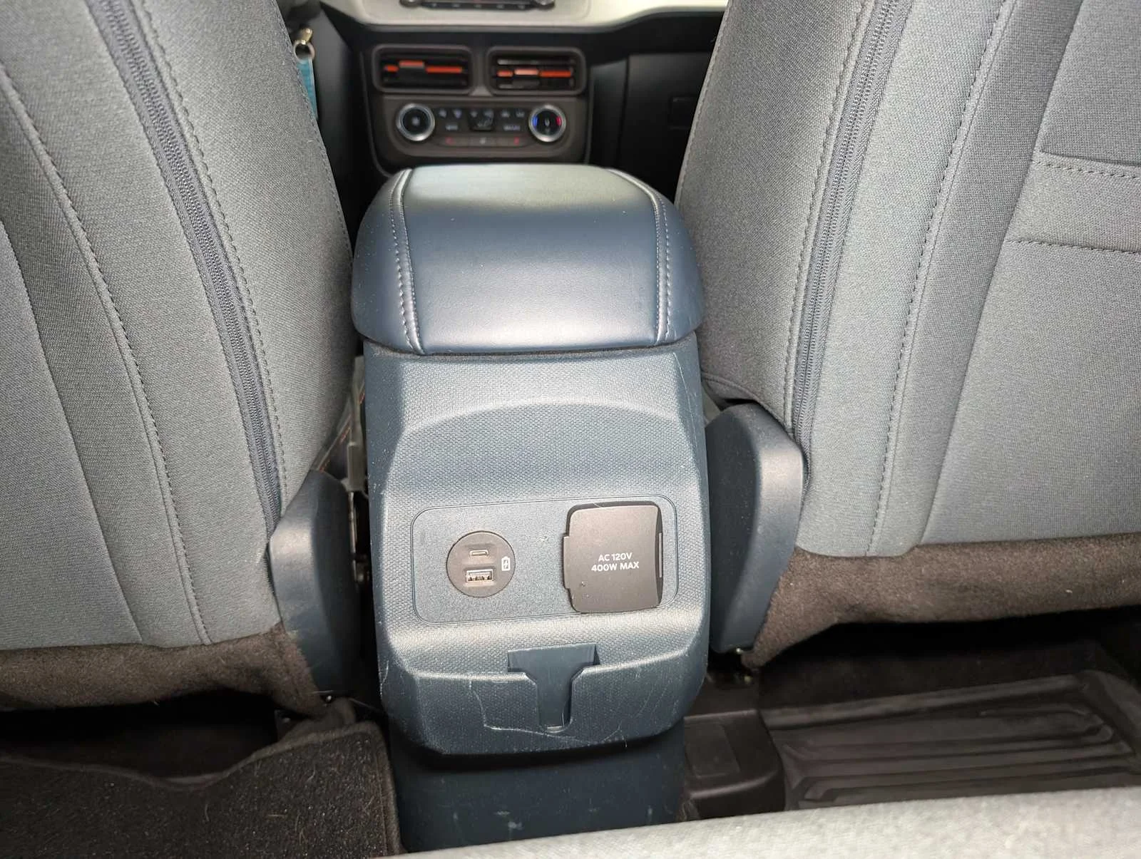 Used 2023 Oxford White Ford XLT image 24