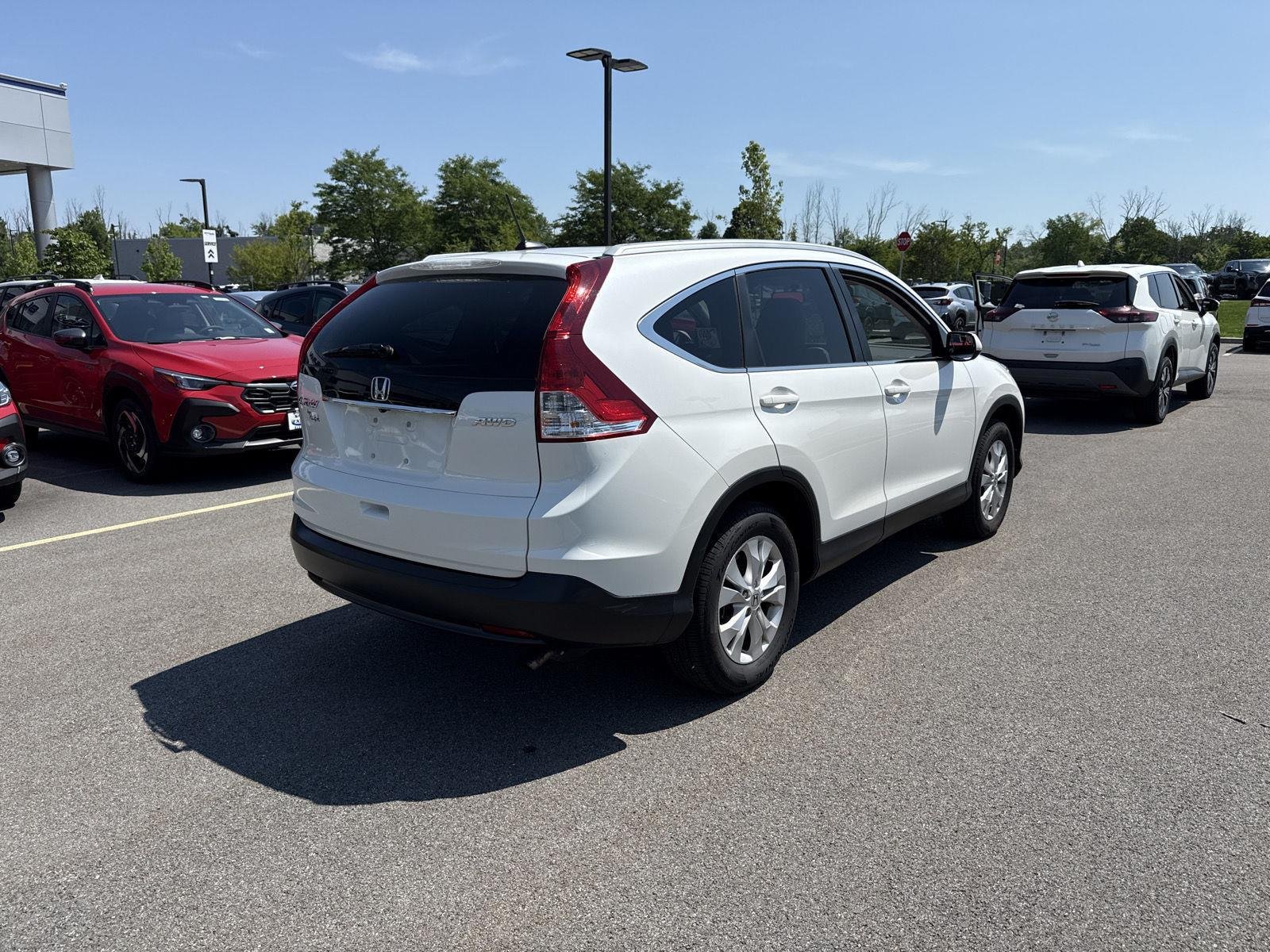 Used 2014  Honda EX-L image 4