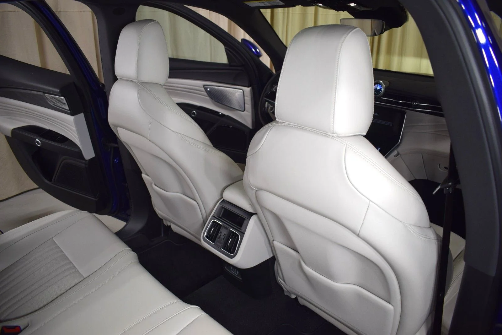 Certified Used 2023 Blue Maserati  image 21