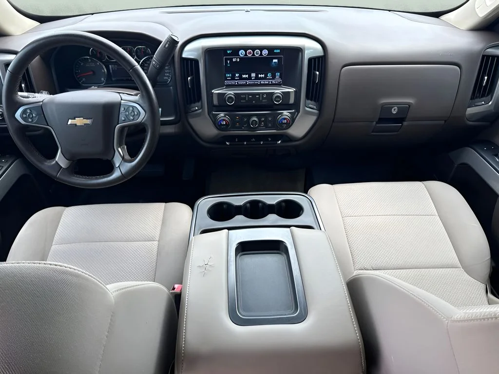 Used 2017 White Chevrolet 2LT image 12