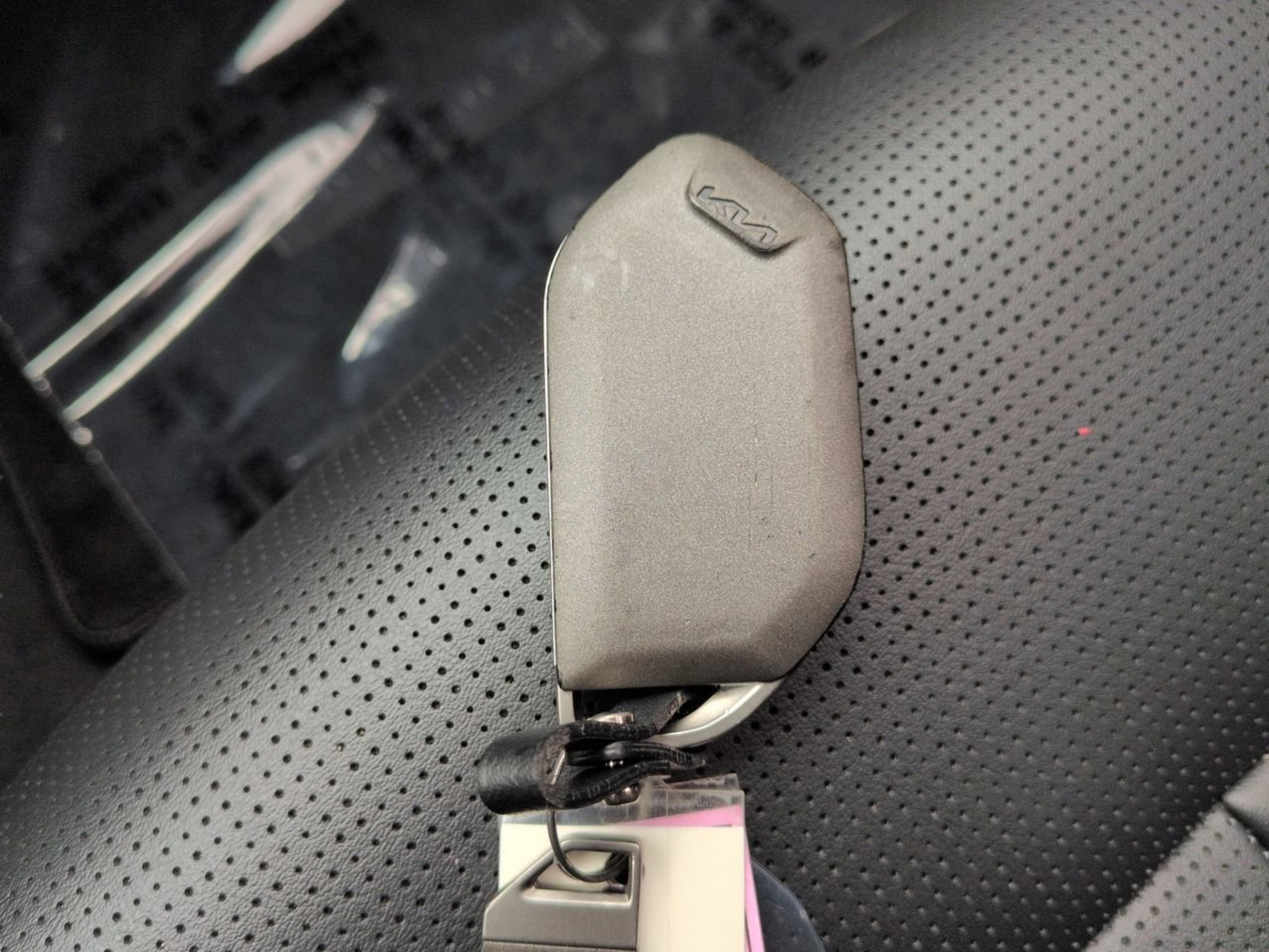 Certified Used 2025 Wolf Gray Kia S image 36