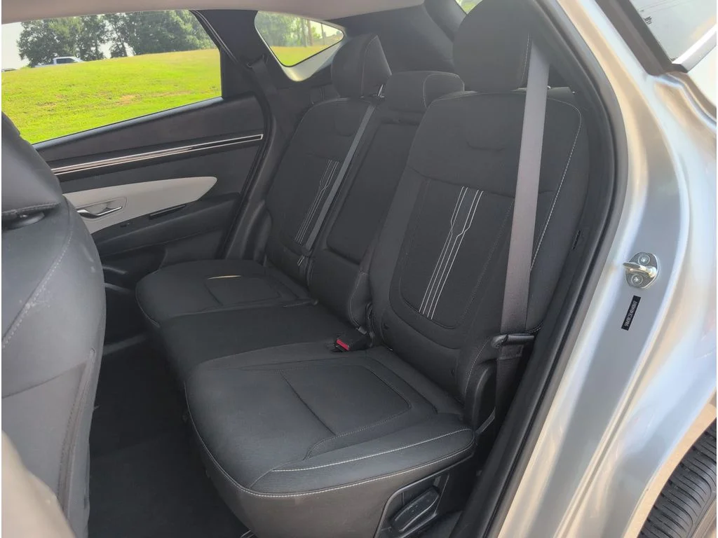 Used 2024 SILVER Hyundai SEL AWD image 29