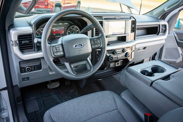 2026 Ford F-350 Super Duty XL - Photo 16