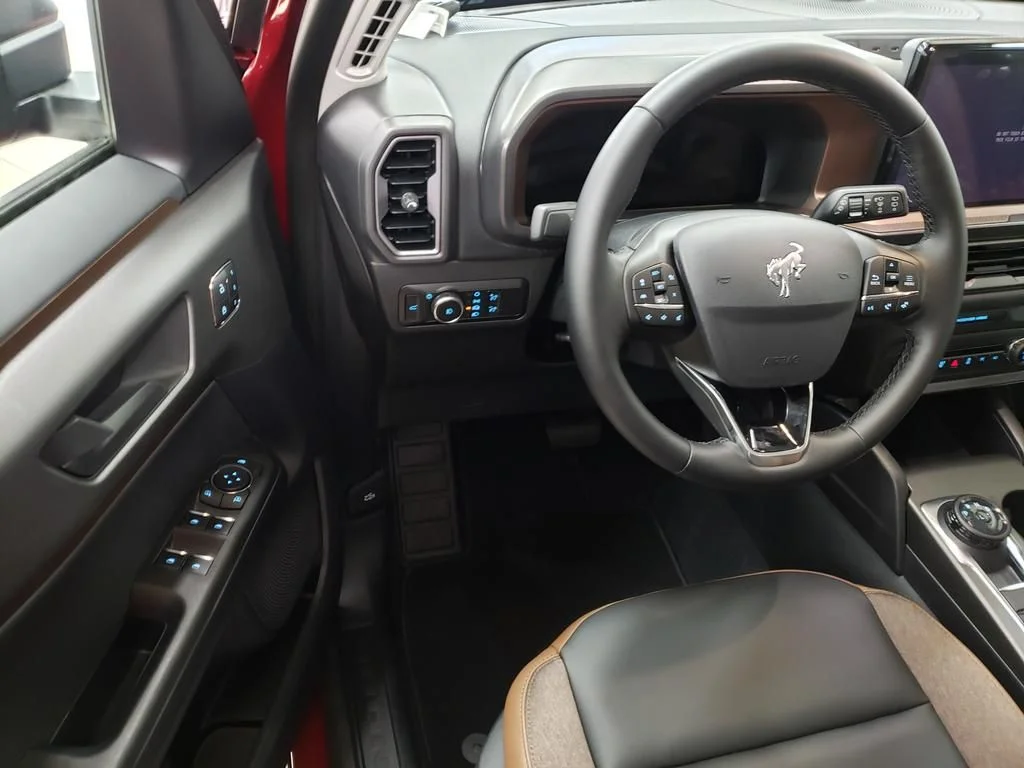 New 2025 Ruby Red Metallic Tinted Clearcoat Ford Outer Banks® image 10