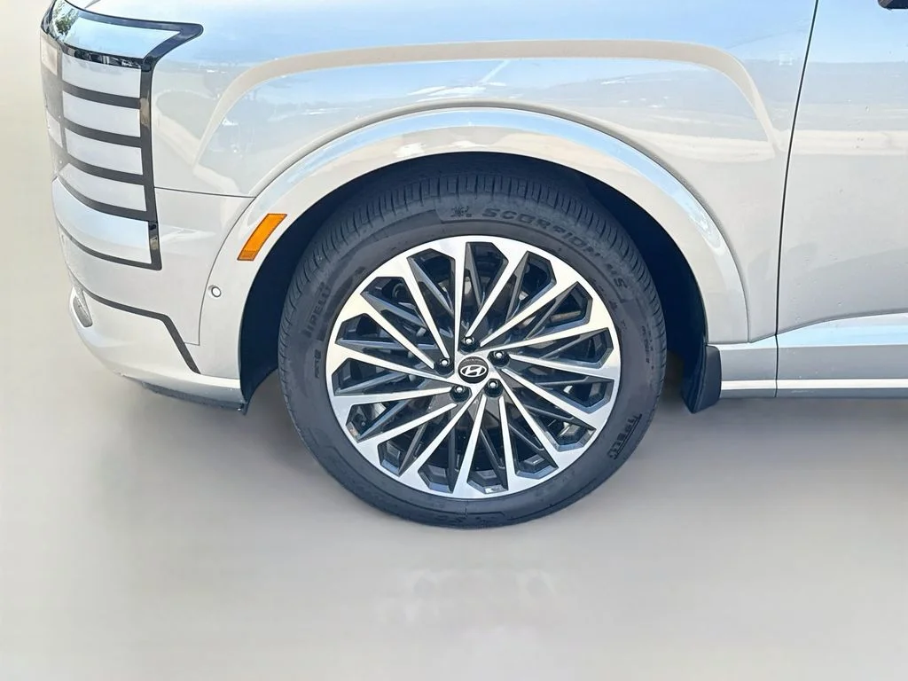 Used 2026 Silver Metallic Hyundai Calligraphy image 36