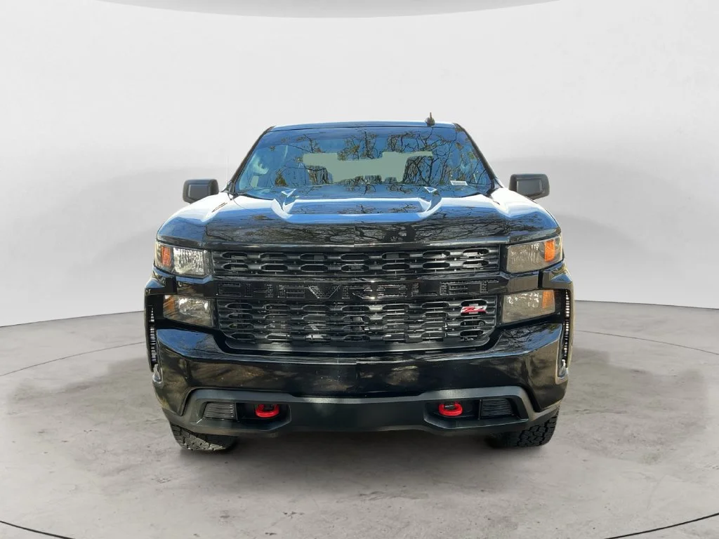 Used 2019 BLACK Chevrolet Custom Trail Boss image 3