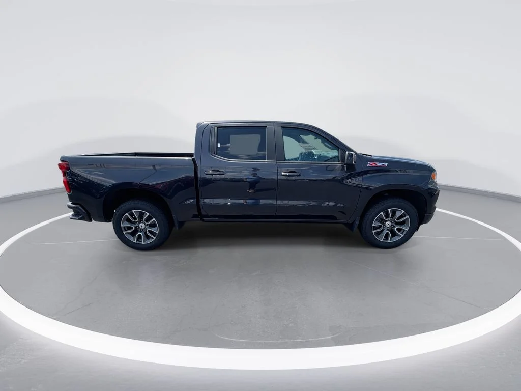 Used 2023 Gray Chevrolet RST image 9