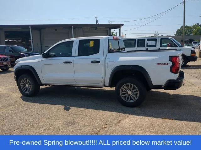 Used 2025 White Chevrolet Trail Boss image 2