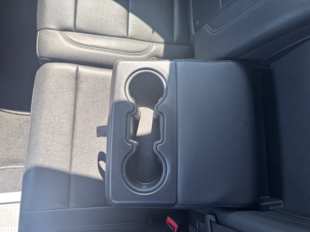 Used 2025 Silver GMC SLT image 38