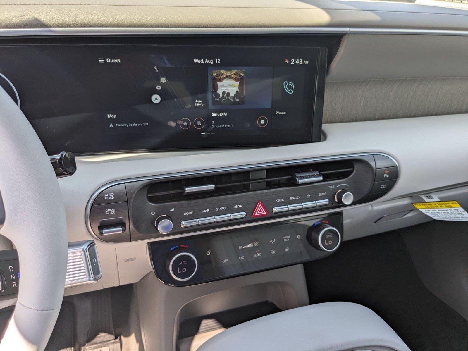 New 2027 Creamy White Pearl Hyundai SEL 7P image 18