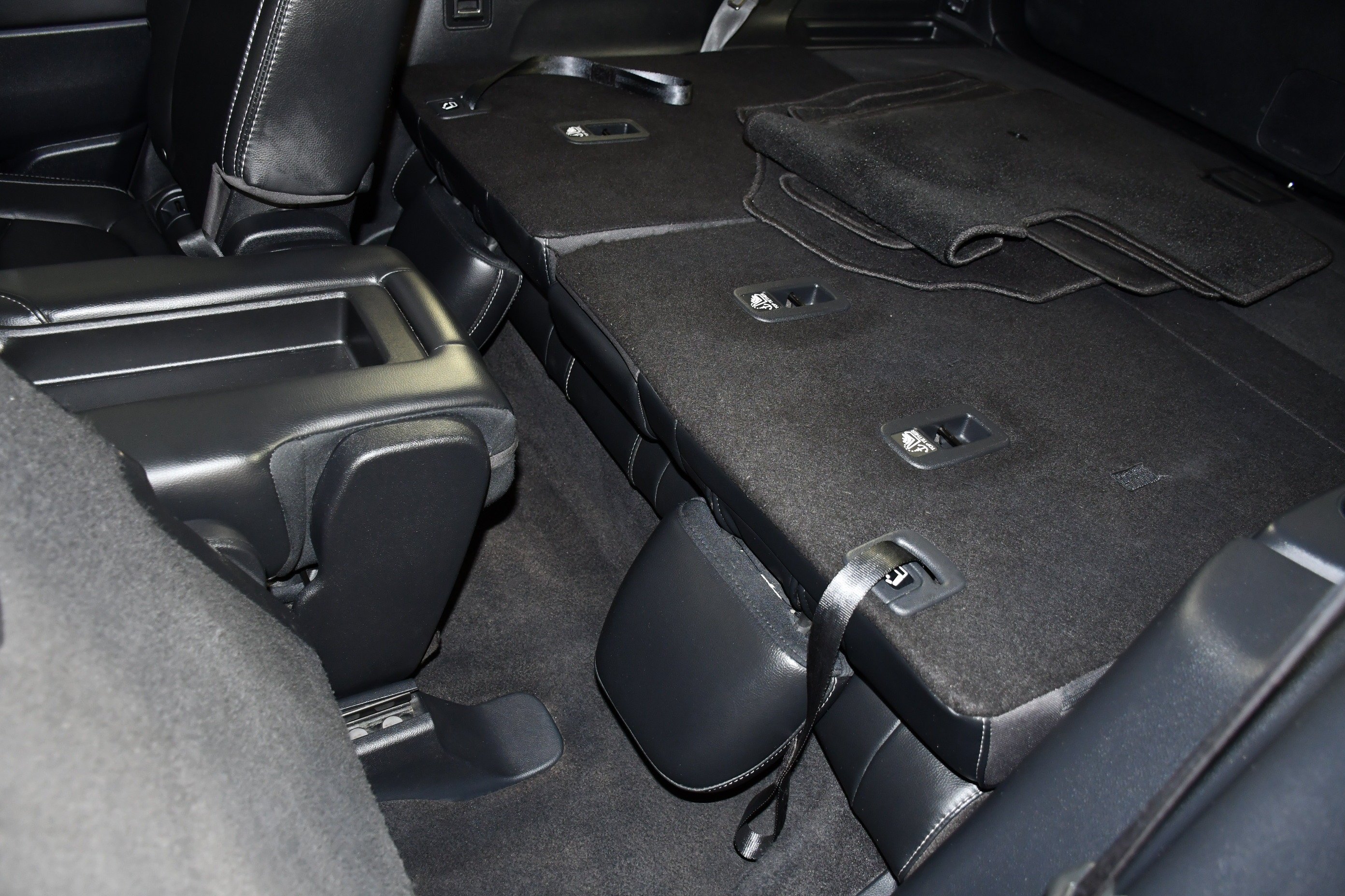 Used 2024 Modern Steel Metallic Honda EX-L 8 Passenger image 50