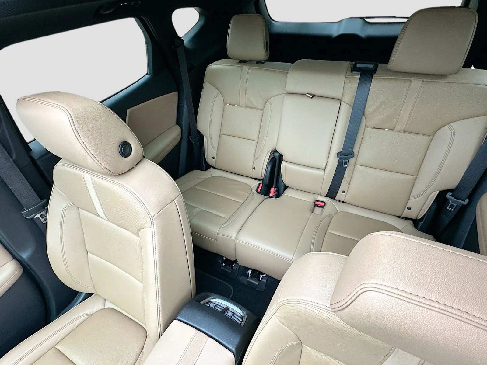 Used 2019 White Chevrolet Premier image 23