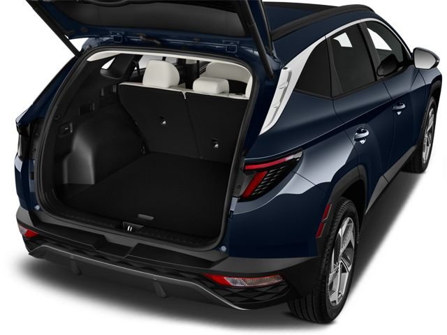 Used 2025 Phantom Black Hyundai SE image 7