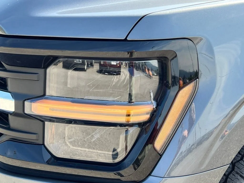 Used 2025 Gray Metallic Ford XLT image 3
