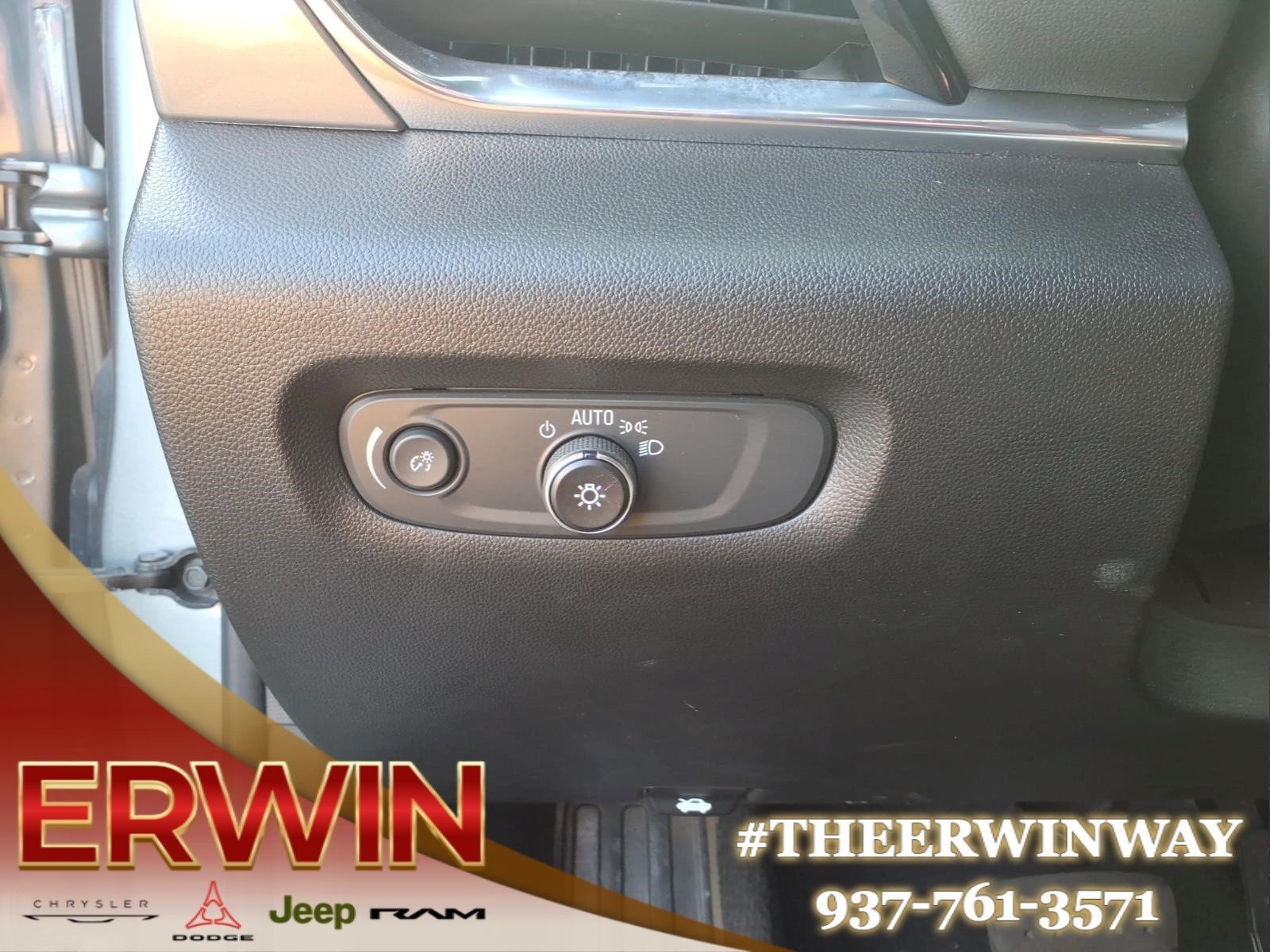 Used 2023 Sterling Gray Metallic Chevrolet LT Leather image 15
