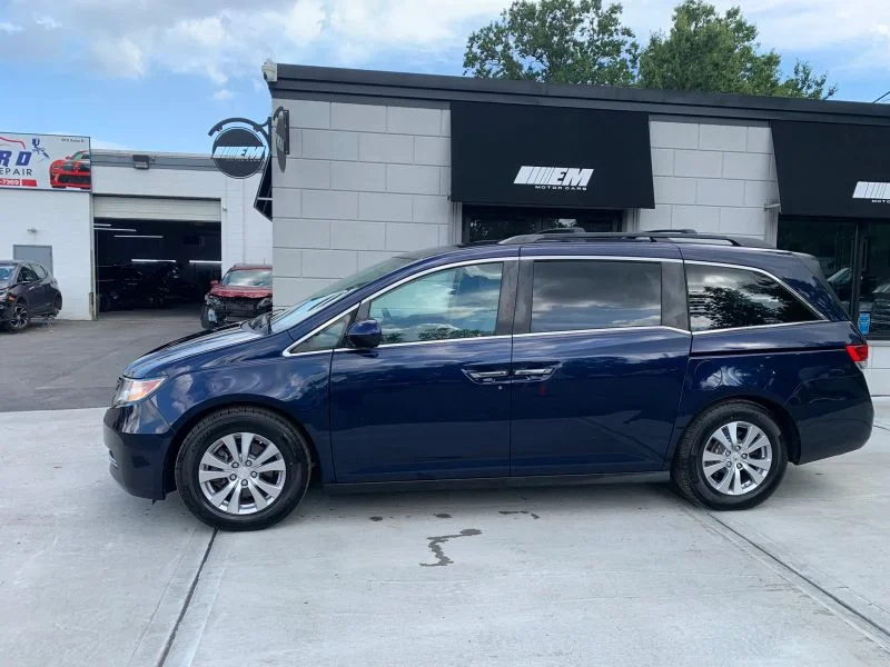 Used 2016 Blue Honda EX Minivan 4D image 4