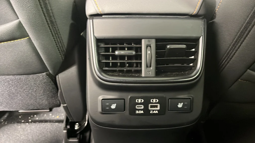 Used 2025 White Subaru Wilderness image 38