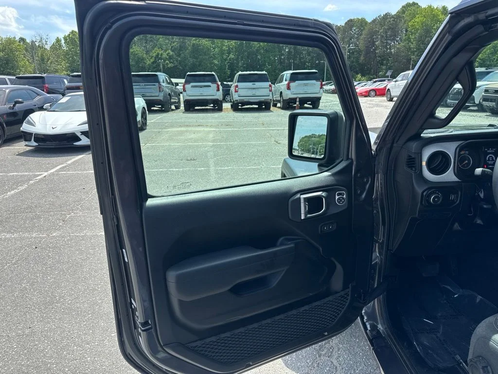 Used 2025 Gray Jeep Sport S image 25