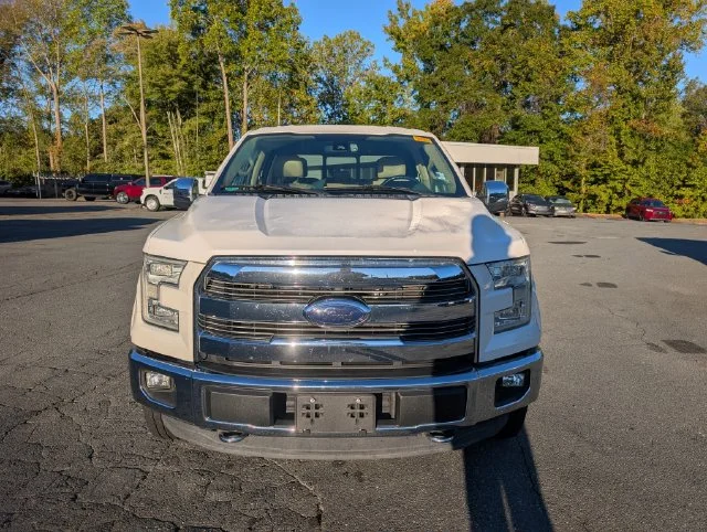 Used 2015 White Ford Lariat image 2