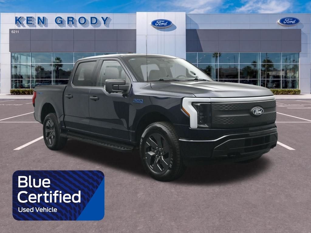 Used 2024 Blue Ford XLT image 1