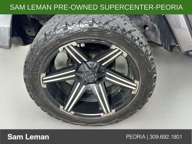 Used 2014 Gray Jeep Unlimited Sahara image 25