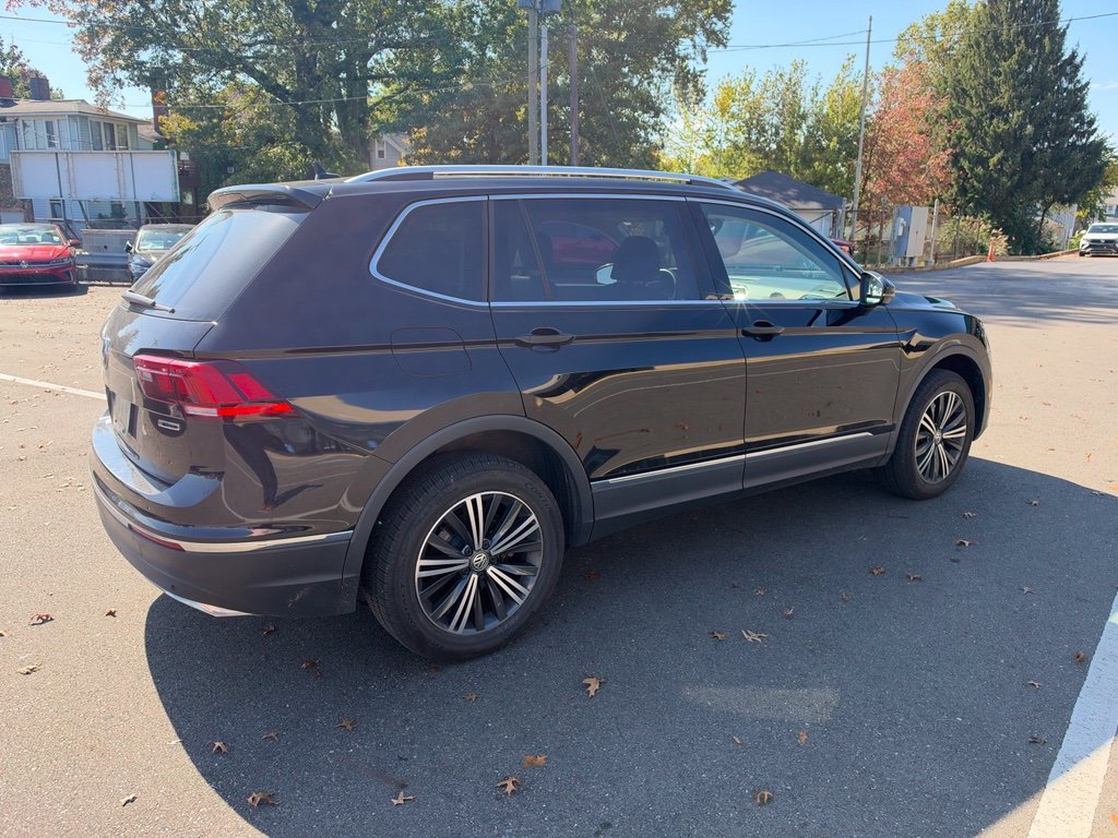 Used 2019 Black Volkswagen  image 4