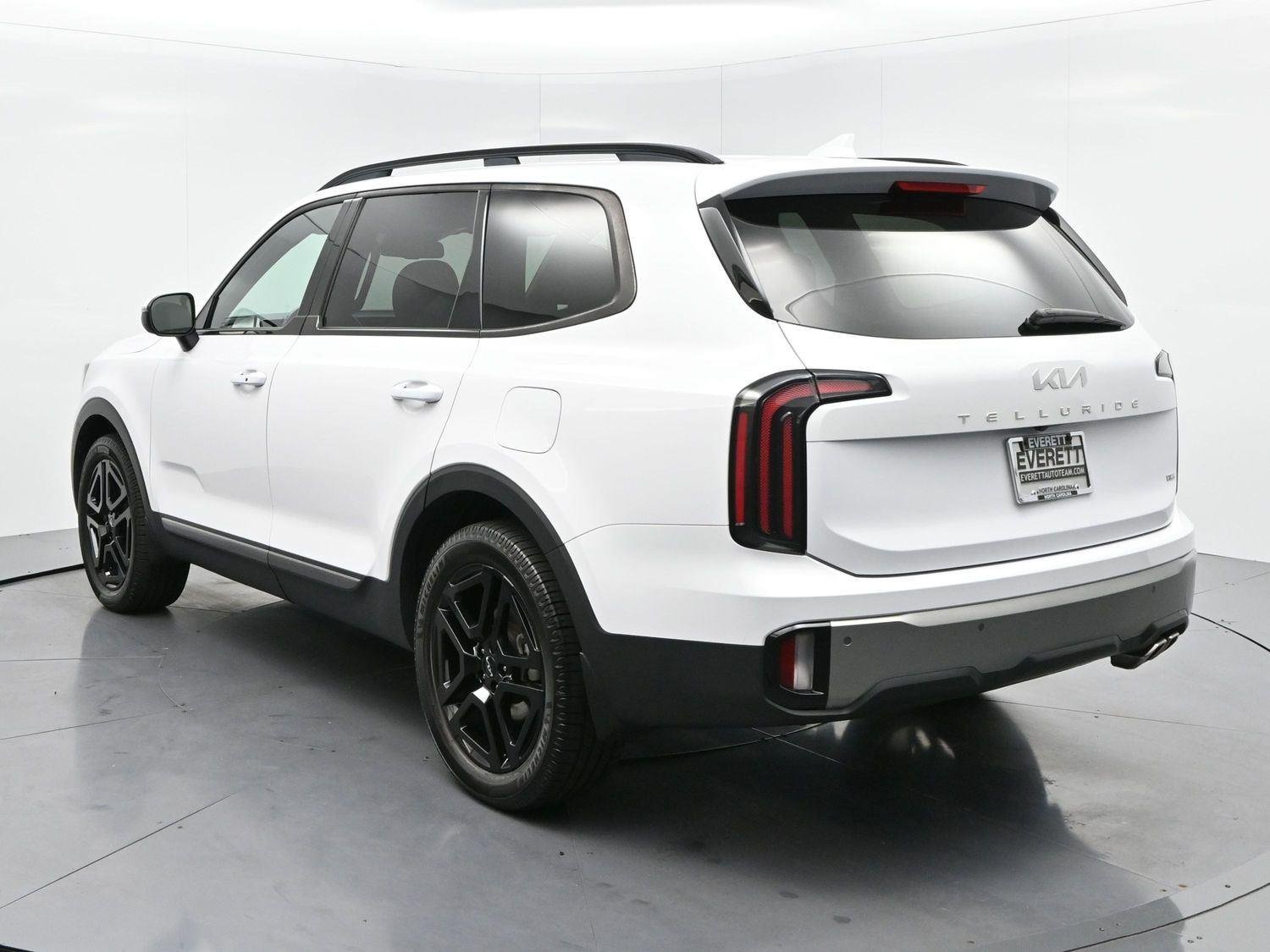 Used 2023 Glacial White Pearl Kia EX X-Line image 5
