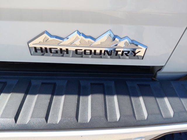 Used 2018 Beige Chevrolet High Country image 33