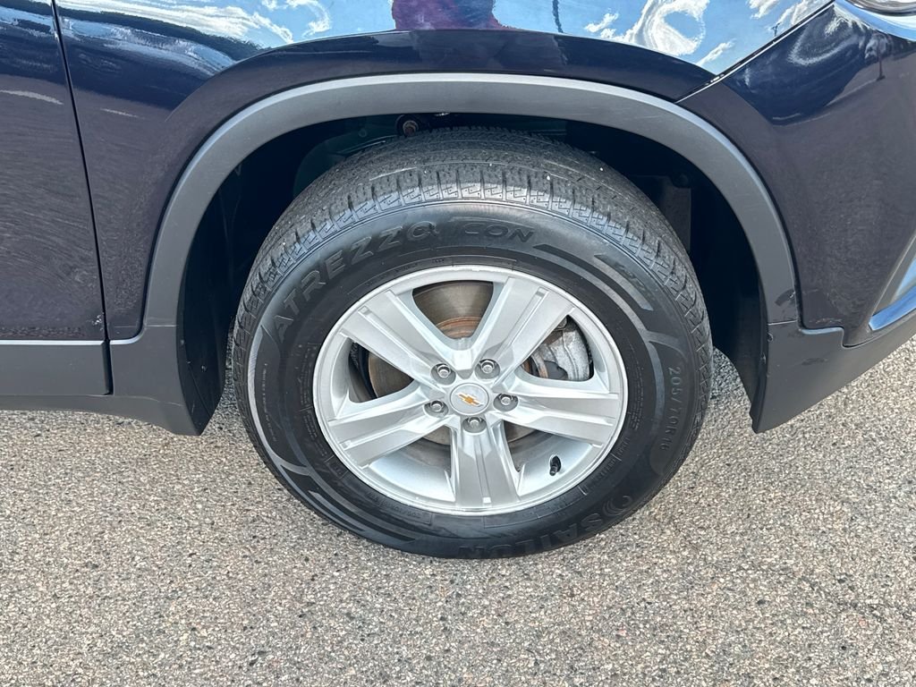 Used 2021 Blue Chevrolet LS image 39