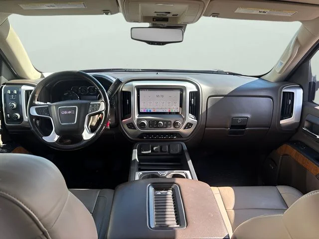 Used 2018 Red GMC SLT image 17