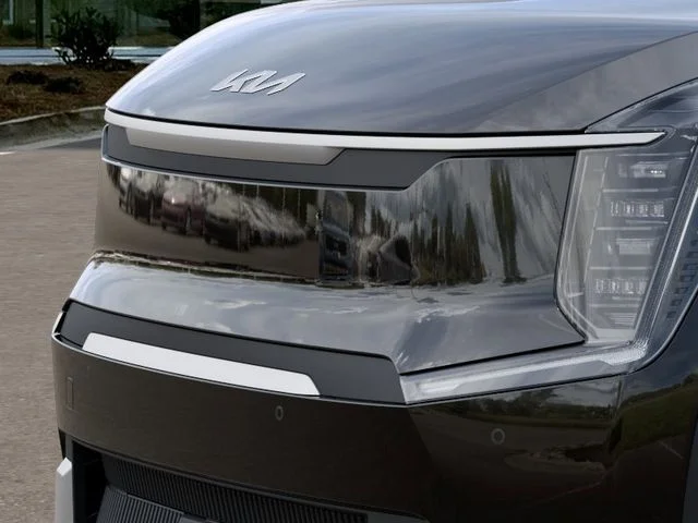 New 2026 Black Kia Light image 12