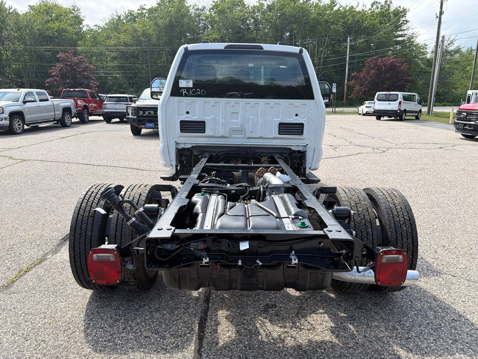New 2026 Oxford White Ford F-550® XL image 6