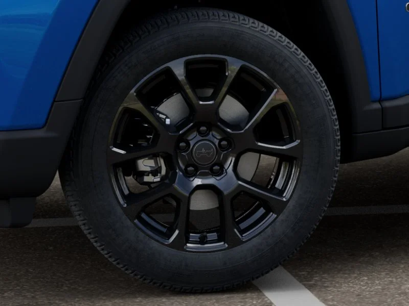 New 2026 Hydro Blue Pearlcoat Jeep Latitude image 34