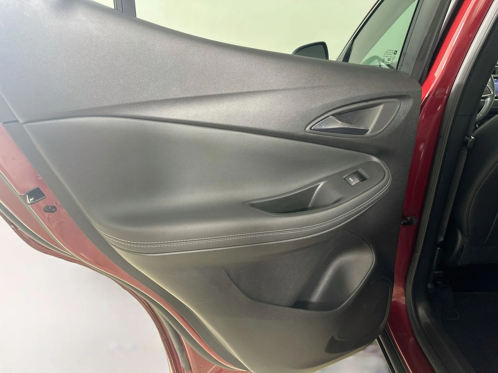 Used 2023 Red Buick  image 35