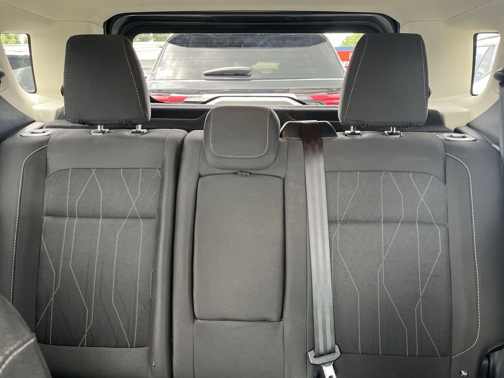 Used 2020 Gray Ford SE image 22
