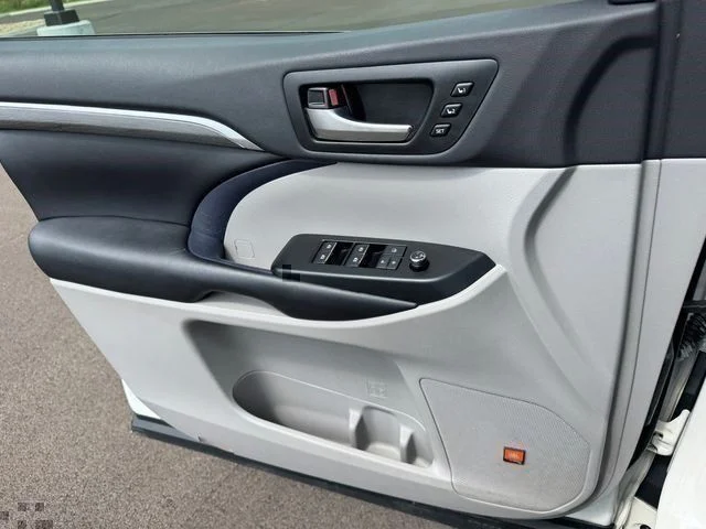 Used 2019 White Toyota Limited Platinum image 19