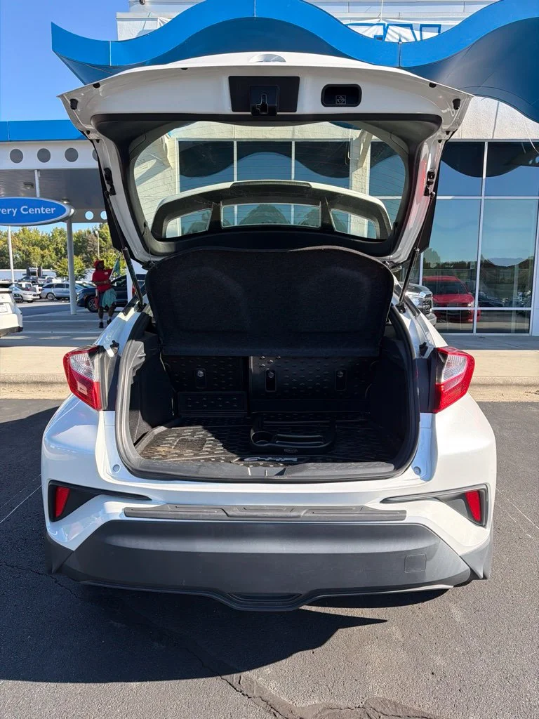 Used 2022 Wind Chill Pearl Toyota Limited image 5