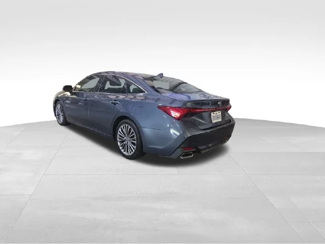Used 2019 Gray Toyota Limited image 4