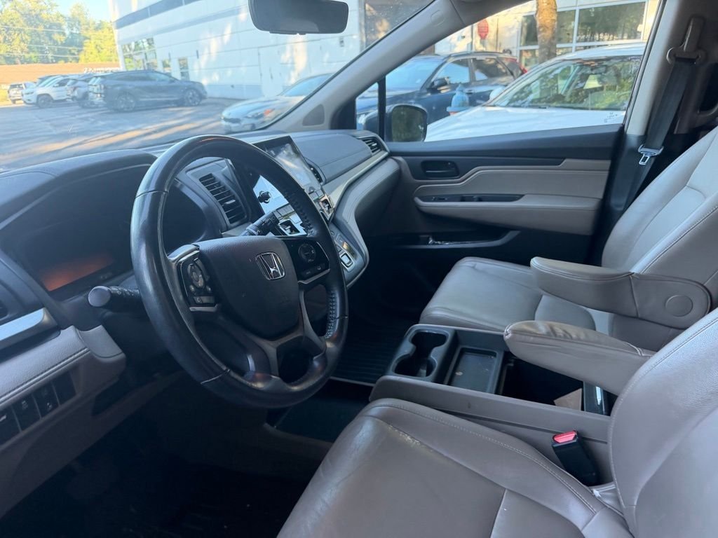 Used 2018 Deep Scarlet Pearl Honda EX-L image 9