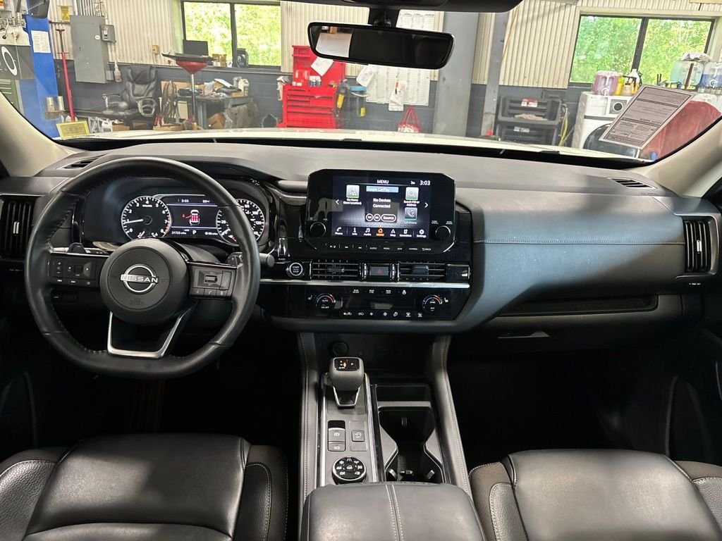 Certified Used 2024 White Nissan SL image 18