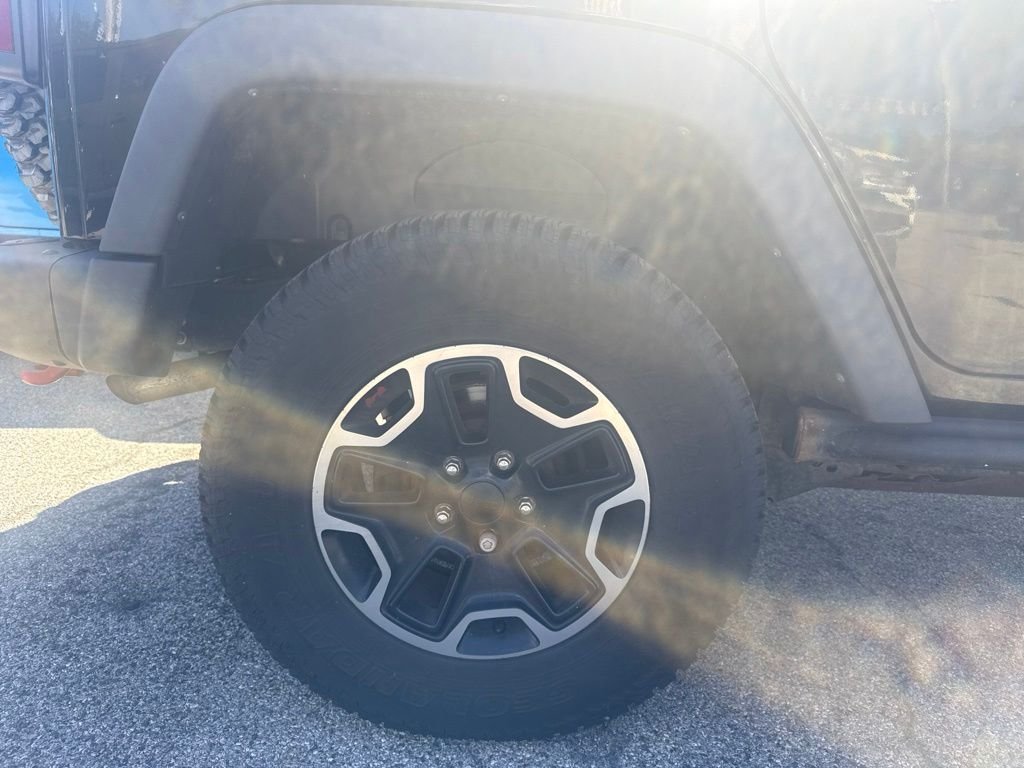 Used 2016 Black Jeep Unlimited Rubicon image 3