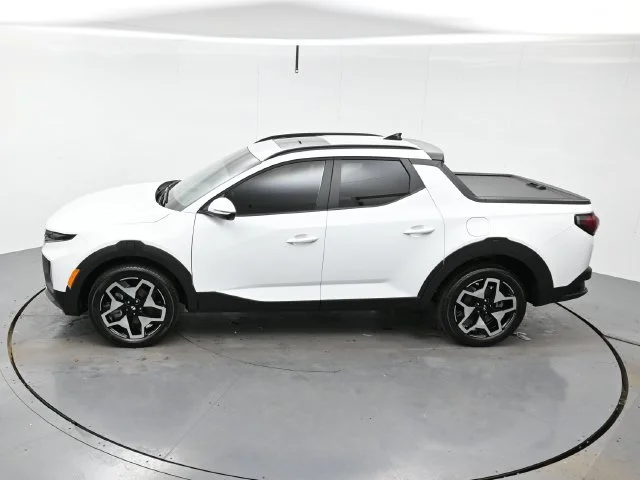 Used 2022 Ice White Hyundai Limited image 35